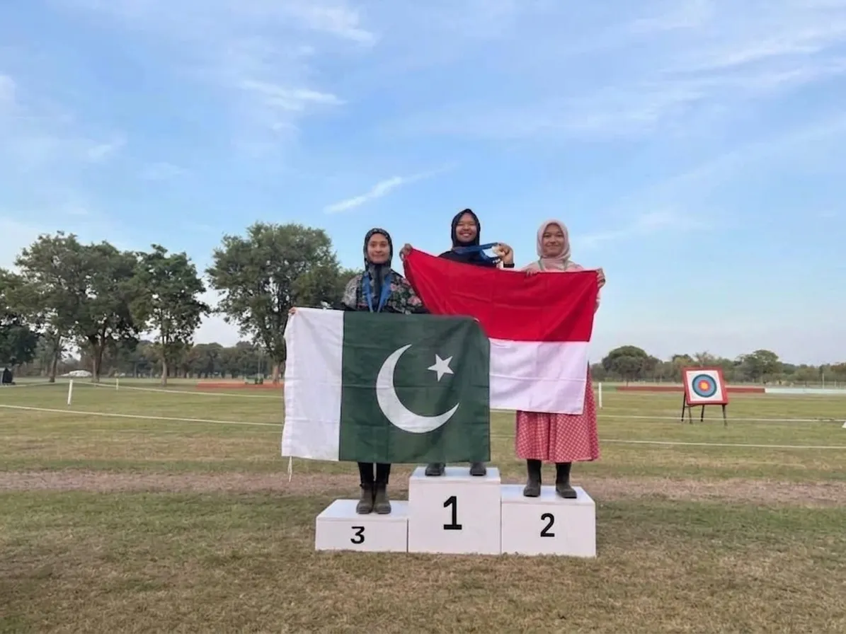Uswa Marjan Niazi becomes Pakistan's top horseback archery player