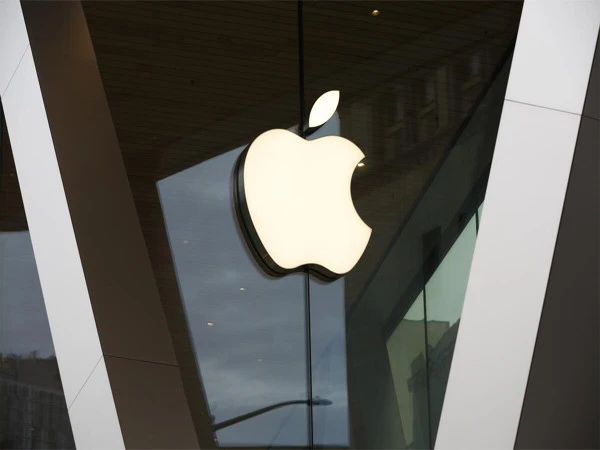 Apple is going to open its first developer center in Europe