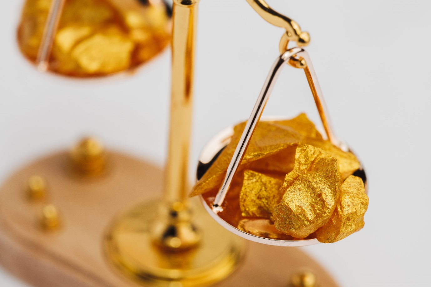How Many Grams in One Tola Gold? A Complete Guide