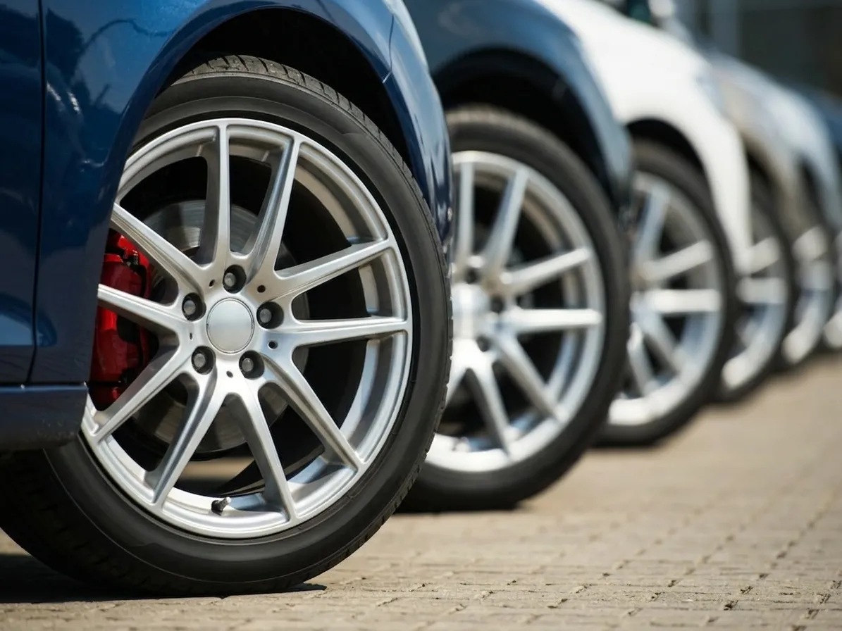 Reduction in taxes on the import of used vehicles, opposition to tax exemption on stationery