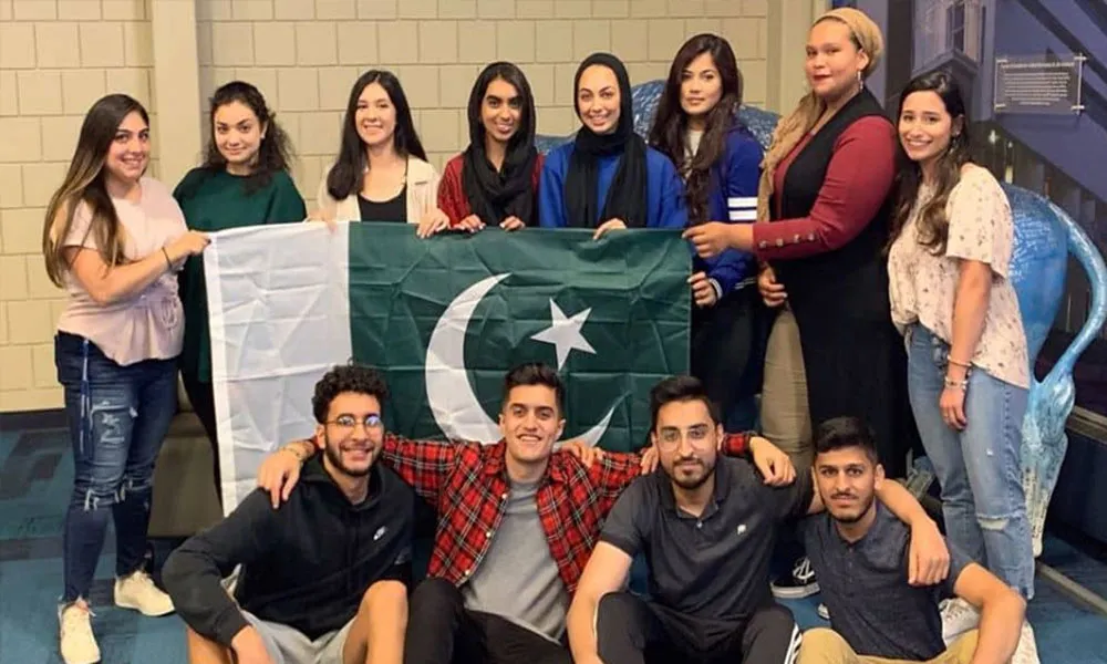 Announcement of scholarship program for Pakistani students at American universities